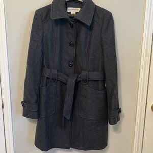 Liz Claiborne Charcoal Grey Coat. Size Large.